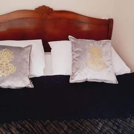 Hotel Rezydencja Rosa Przemyśl Esterno foto