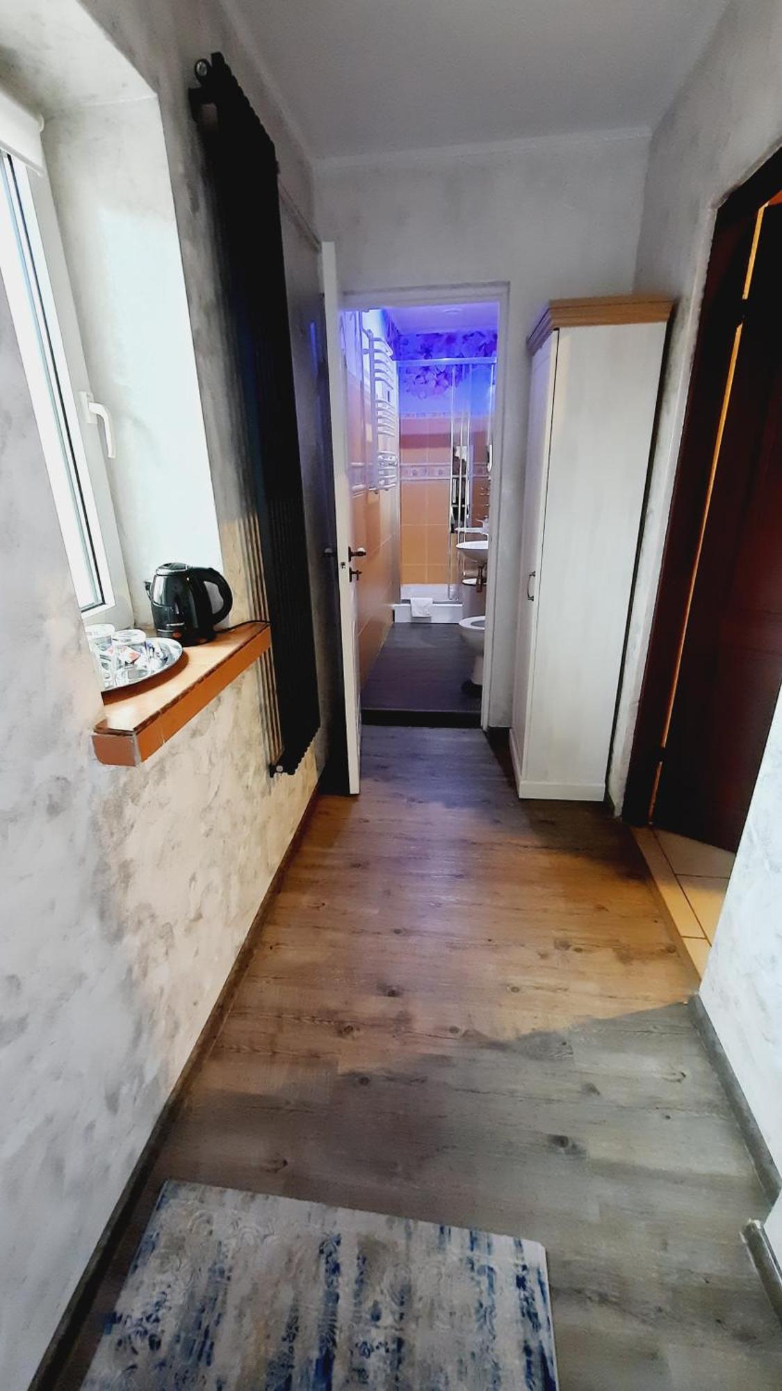 Hotel Rezydencja Rosa Przemyśl Esterno foto