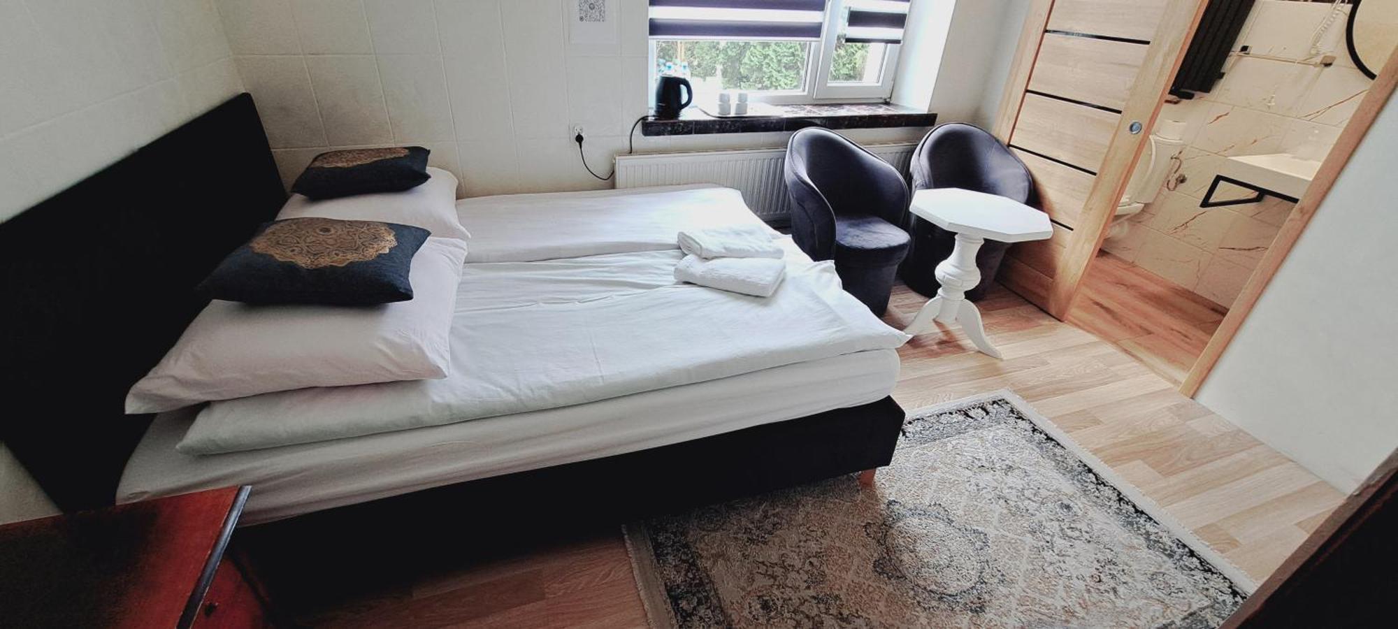 Hotel Rezydencja Rosa Przemyśl Esterno foto